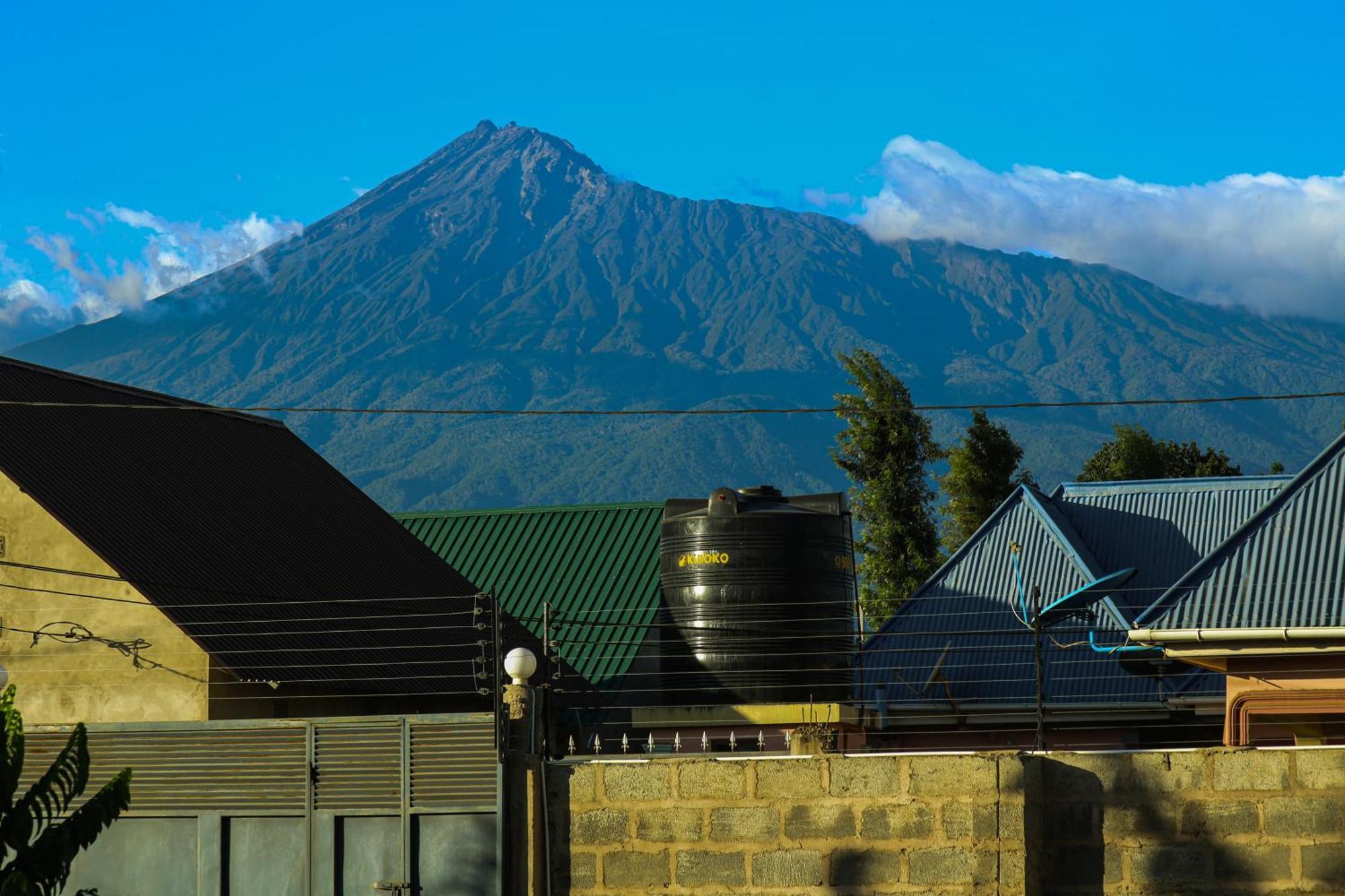 Hakuna Woga Inn Arusha Esterno foto